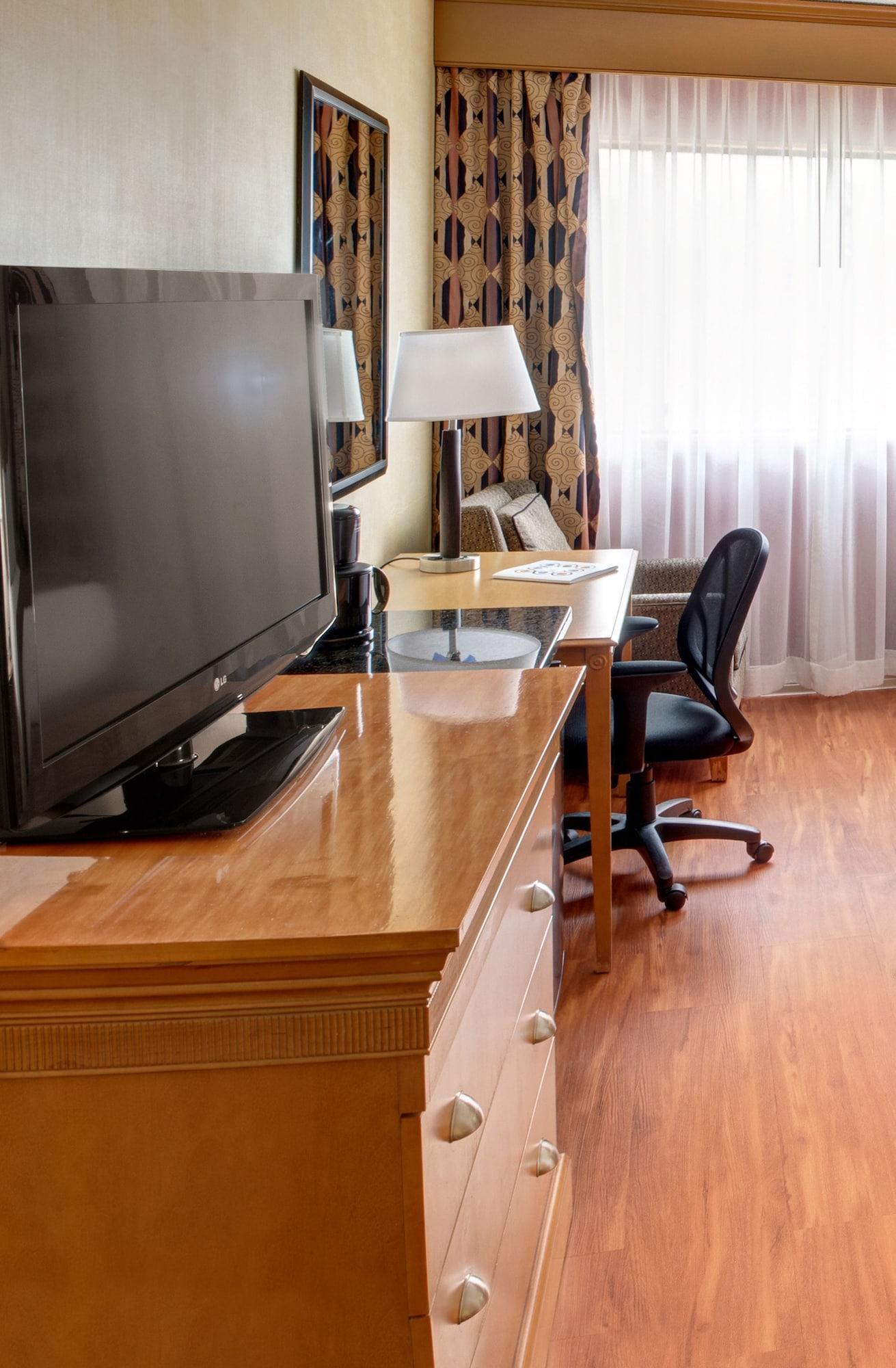 Ramada By Wyndham Toms River Extérieur photo