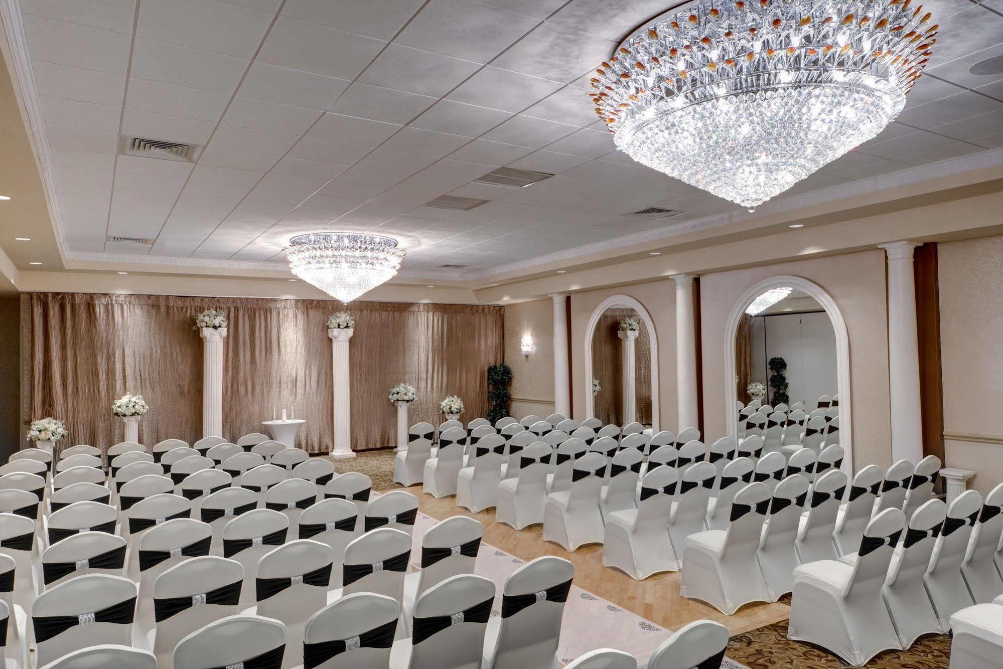 Ramada By Wyndham Toms River Extérieur photo